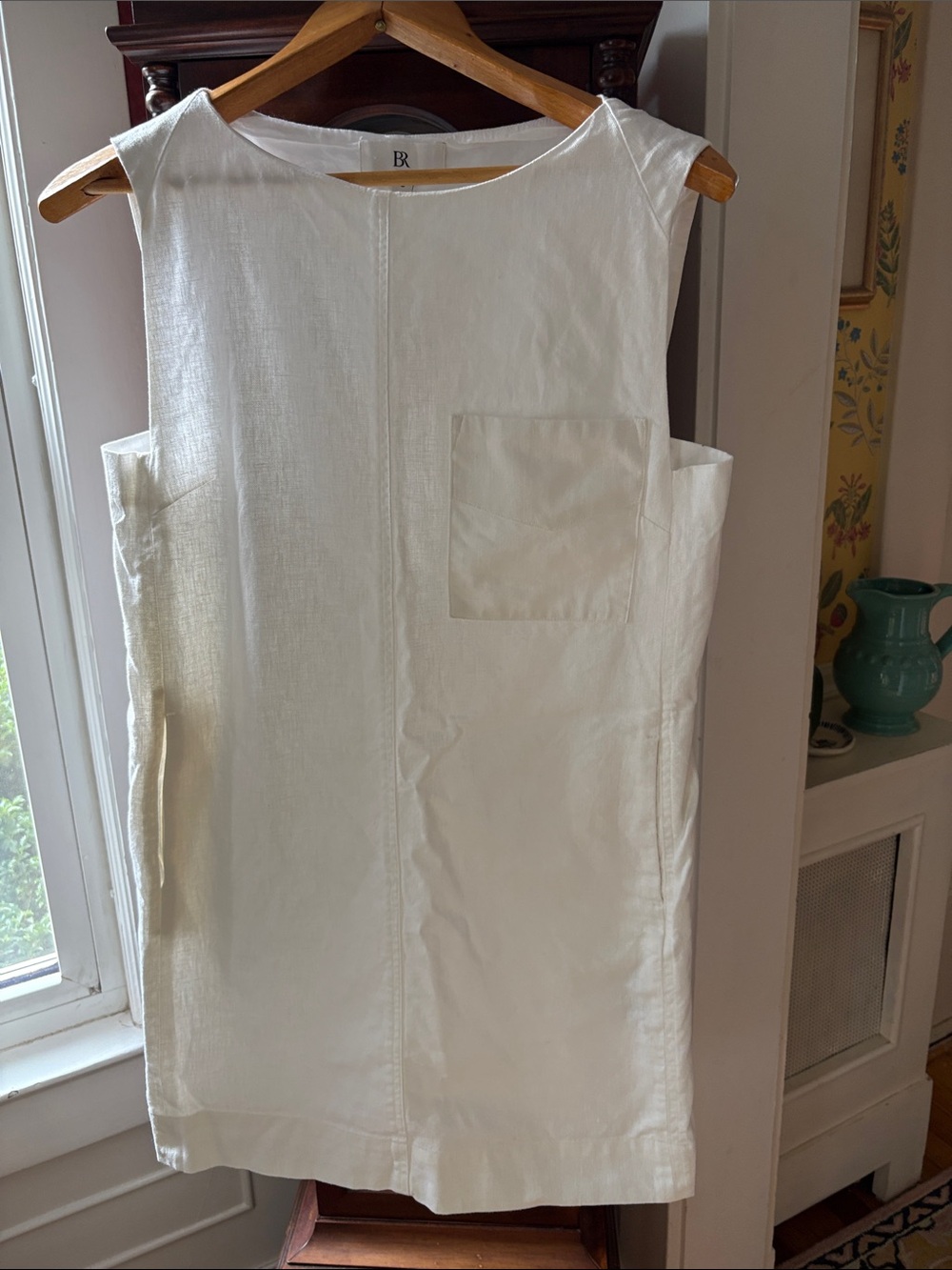 Banana Republic White Sleeveless Shift Dress